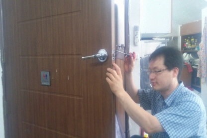2014.06.26(목) 자립생활카페 화장실 문고리 고침